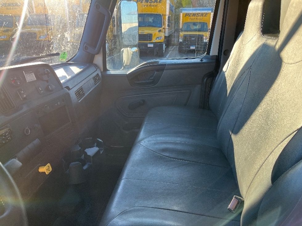 Medium Duty Box Truck-Light and Medium Duty Trucks-International-2021-MV607-Westfield-MA-226,853\n\t\tmiles-$ 47,250 - Image 19