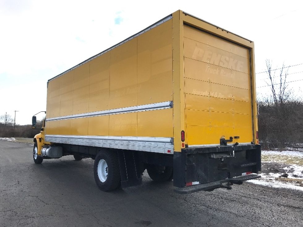 Medium Duty Box Truck-Light and Medium Duty Trucks-International-2021-MV607-White Deer-PA-207,451\n\t\tmiles-$ 38,500 - Image 6