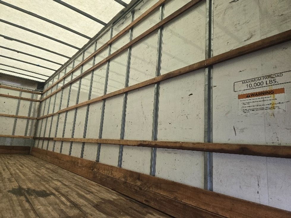 Medium Duty Box Truck-Light and Medium Duty Trucks-International-2021-MV607-White Deer-PA-226,197\n\t\tmiles-$ 36,750 - Image 11