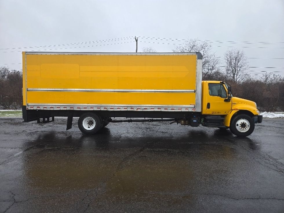 Medium Duty Box Truck-Light and Medium Duty Trucks-International-2021-MV607-White Deer-PA-226,197\n\t\tmiles-$ 36,750 - Image 14