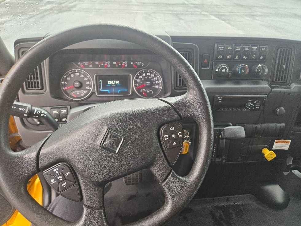 Medium Duty Box Truck-Light and Medium Duty Trucks-International-2021-MV607-White Deer-PA-226,197\n\t\tmiles-$ 36,750 - Image 17