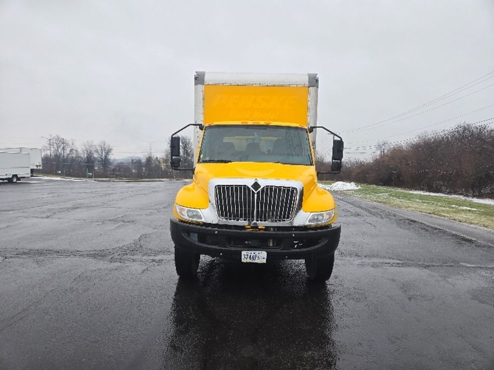 Medium Duty Box Truck-Light and Medium Duty Trucks-International-2021-MV607-White Deer-PA-226,197\n\t\tmiles-$ 36,750 - Image 2