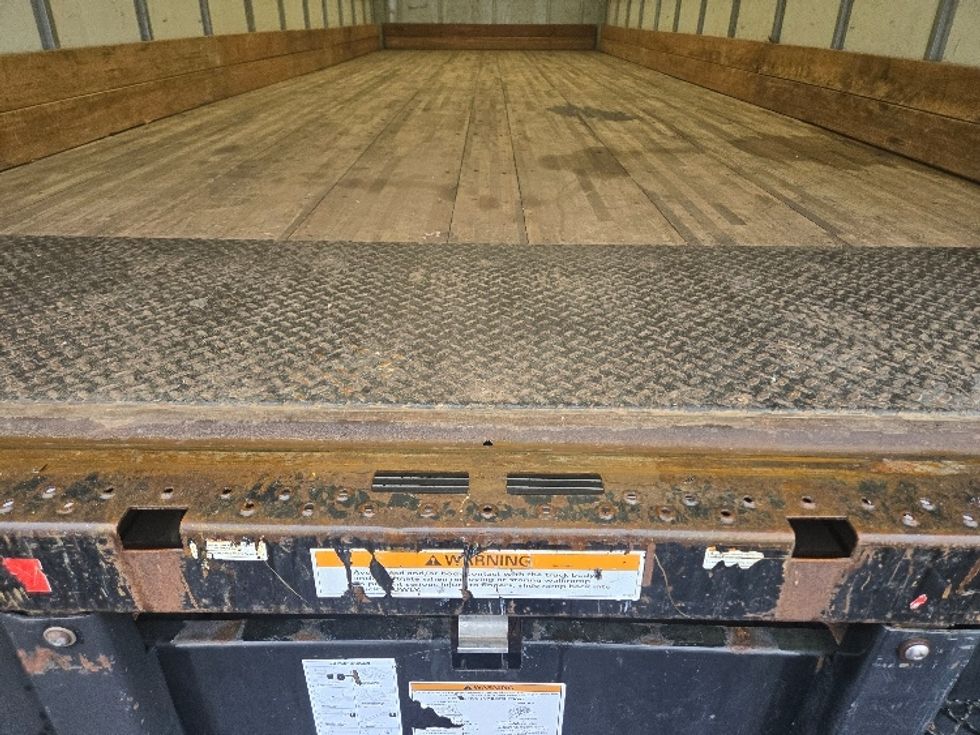 Medium Duty Box Truck-Light and Medium Duty Trucks-International-2021-MV607-White Deer-PA-226,197\n\t\tmiles-$ 36,750 - Image 9