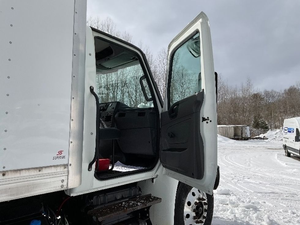 Medium Duty Box Truck-Light and Medium Duty Trucks-International-2021-MV607-Whitesboro-NY-9,007\n\t\tmiles-$ 61,000 - Image 20
