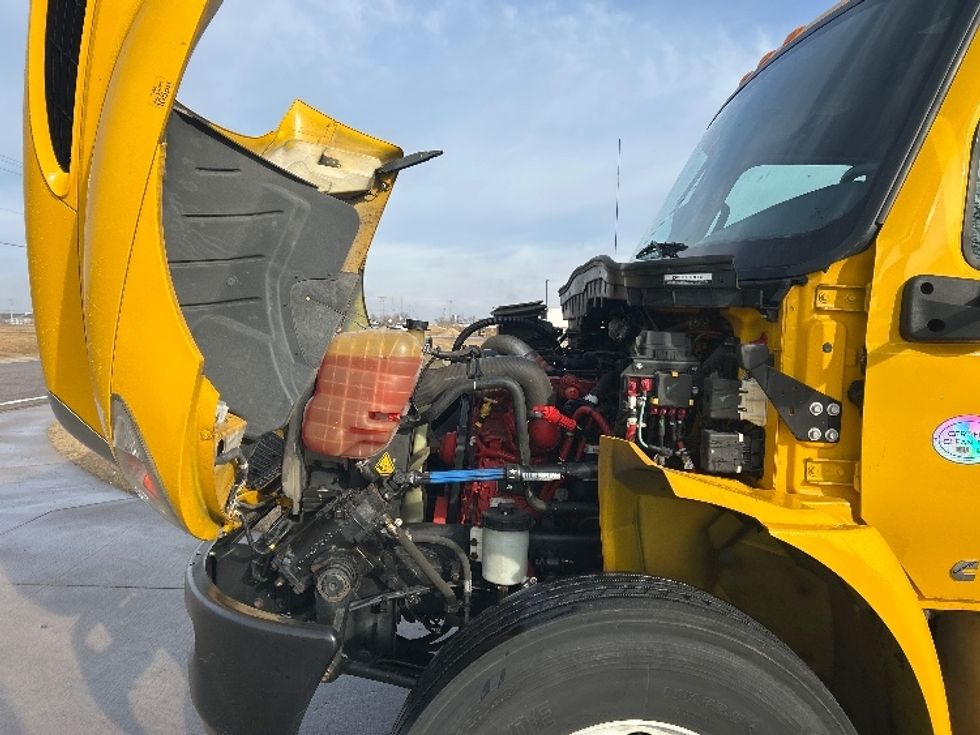 Medium Duty Box Truck-Light and Medium Duty Trucks-International-2021-MV607-Wichita-KS-169,759\n\t\tmiles-$ 40,500 - Image 23