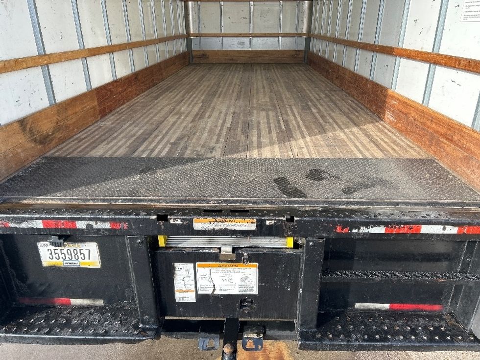 Medium Duty Box Truck-Light and Medium Duty Trucks-International-2021-MV607-Wichita-KS-169,759\n\t\tmiles-$ 40,500 - Image 9