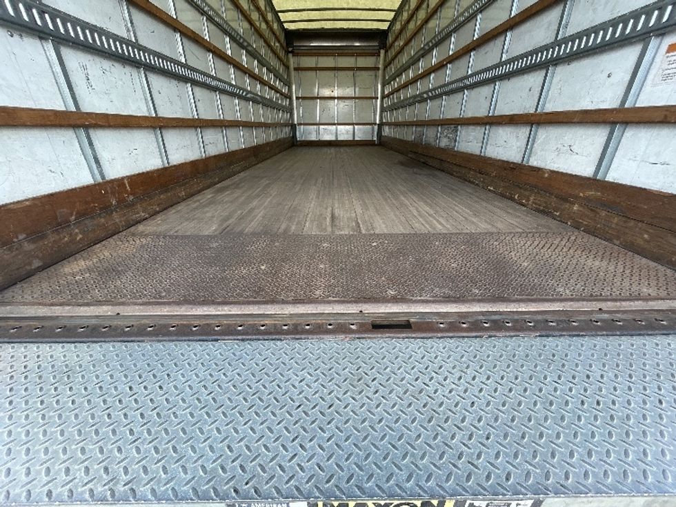 Medium Duty Box Truck-Light and Medium Duty Trucks-International-2021-MV607-Wichita-KS-197,442\n\t\tmiles-$ 52,500 - Image 10