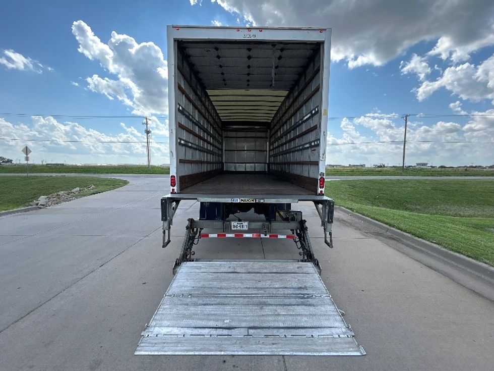 Medium Duty Box Truck-Light and Medium Duty Trucks-International-2021-MV607-Wichita-KS-197,442\n\t\tmiles-$ 52,500 - Image 9