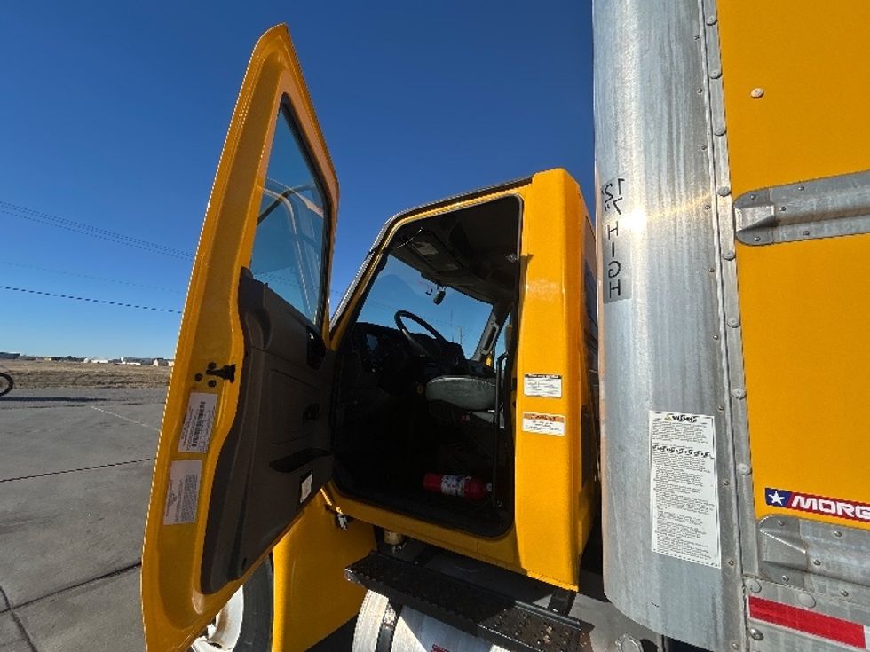 Medium Duty Box Truck-Light and Medium Duty Trucks-International-2021-MV607-Wichita-KS-211,982\n\t\tmiles-$ 40,500 - Image 16