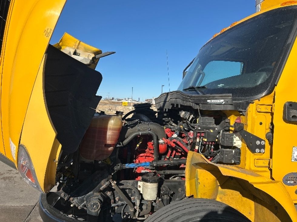 Medium Duty Box Truck-Light and Medium Duty Trucks-International-2021-MV607-Wichita-KS-211,982\n\t\tmiles-$ 40,500 - Image 24