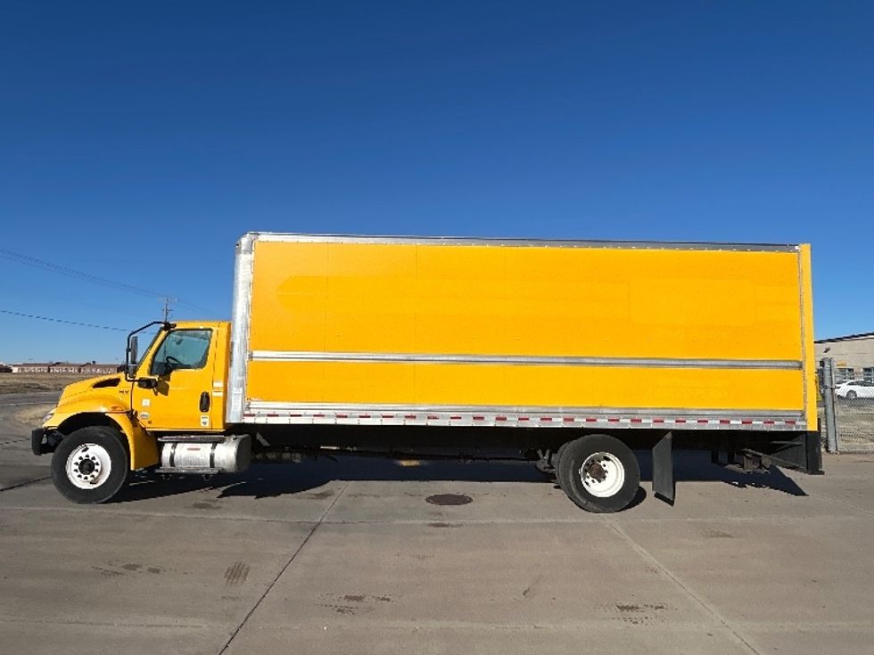 Medium Duty Box Truck-Light and Medium Duty Trucks-International-2021-MV607-Wichita-KS-211,982\n\t\tmiles-$ 40,500 - Image 4