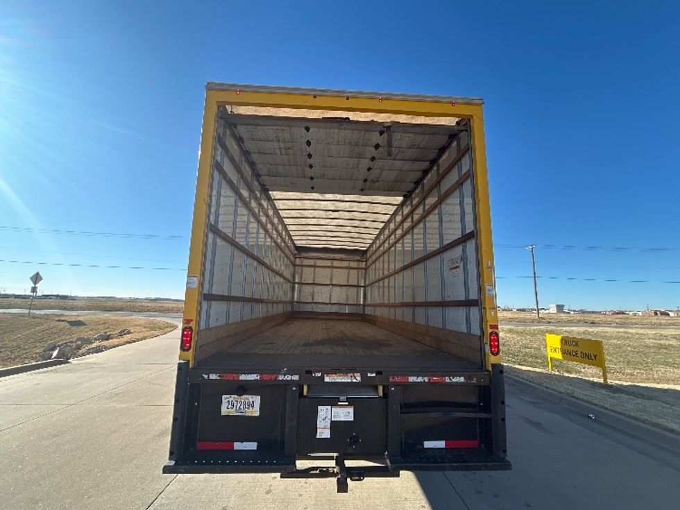Medium Duty Box Truck-Light and Medium Duty Trucks-International-2021-MV607-Wichita-KS-211,982\n\t\tmiles-$ 40,500 - Image 8