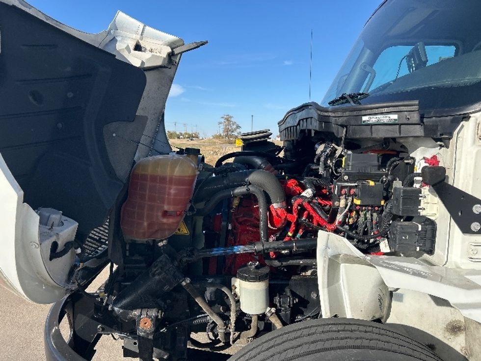 Medium Duty Box Truck-Light and Medium Duty Trucks-International-2021-MV607-Wichita-KS-221,203\n\t\tmiles-$ 46,500 - Image 24