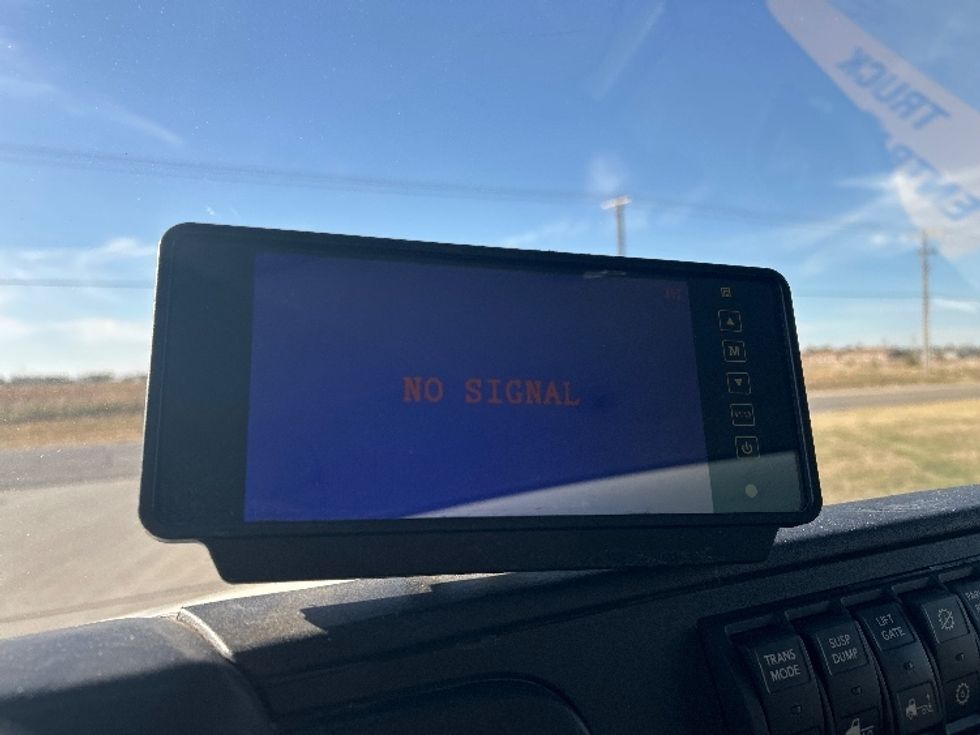 Medium Duty Box Truck-Light and Medium Duty Trucks-International-2021-MV607-Wichita-KS-221,203\n\t\tmiles-$ 46,500 - Image 25