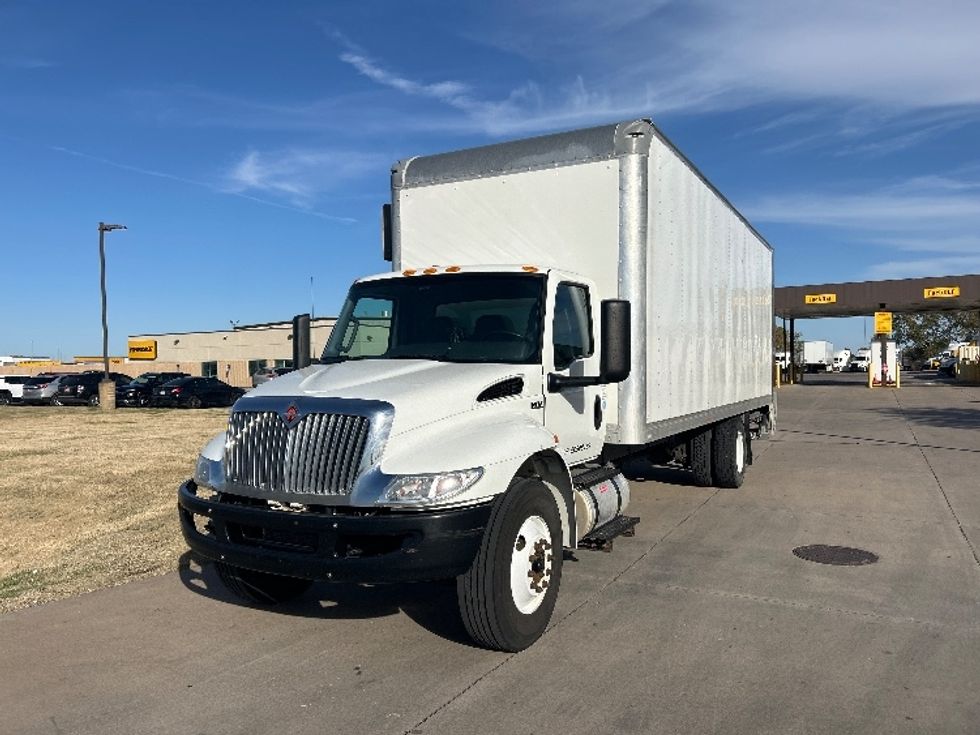 Medium Duty Box Truck-Light and Medium Duty Trucks-International-2021-MV607-Wichita-KS-221,203\n\t\tmiles-$ 46,500 - Image 3