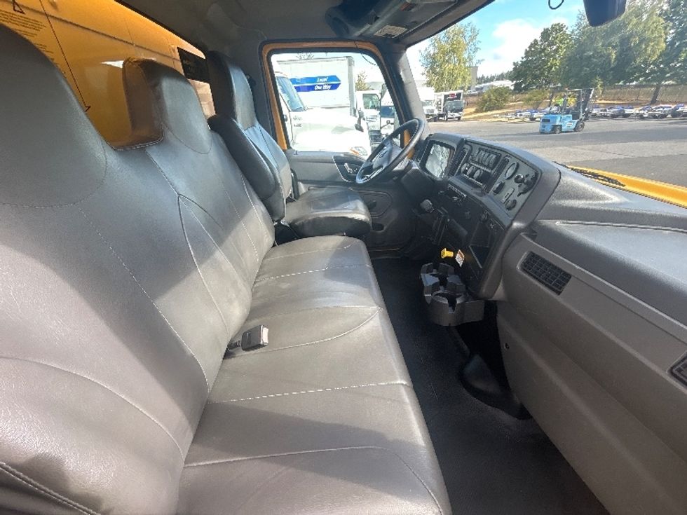 Medium Duty Box Truck-Light and Medium Duty Trucks-International-2021-MV607-Wilsonville-OR-286,045\n\t\tmiles-$ 28,500 - Image 22