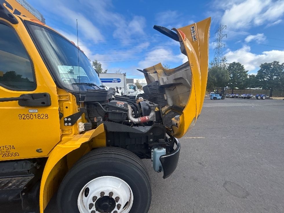 Medium Duty Box Truck-Light and Medium Duty Trucks-International-2021-MV607-Wilsonville-OR-286,045\n\t\tmiles-$ 28,500 - Image 23