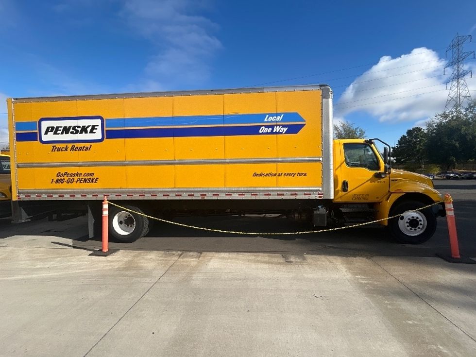 Medium Duty Box Truck-Light and Medium Duty Trucks-International-2021-MV607-Wilsonville-OR-286,045\n\t\tmiles-$ 28,500 - Image 4