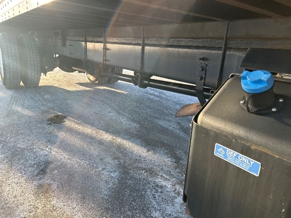 Medium Duty Box Truck-Light and Medium Duty Trucks-International-2021-MV607-Windsor-WI-211,341\n\t\tmiles-$ 39,500 - Image 14