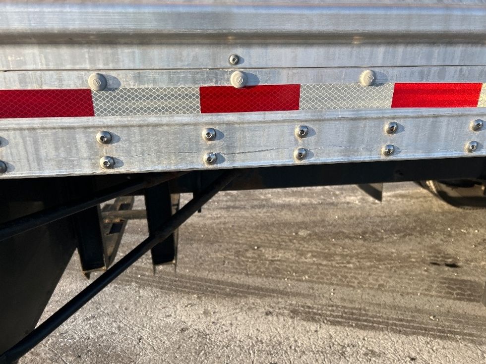 Medium Duty Box Truck-Light and Medium Duty Trucks-International-2021-MV607-Windsor-WI-211,341\n\t\tmiles-$ 39,500 - Image 28