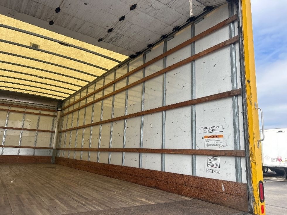 Medium Duty Box Truck-Light and Medium Duty Trucks-International-2021-MV607-Windsor-WI-224,345\n\t\tmiles-$ 40,000 - Image 12