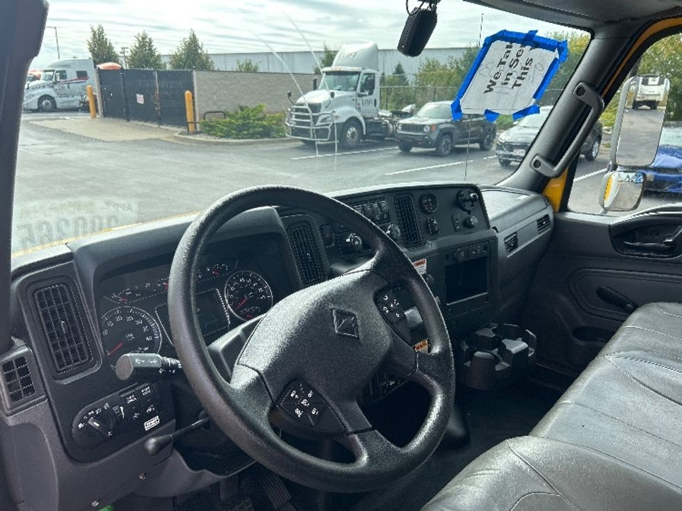 Medium Duty Box Truck-Light and Medium Duty Trucks-International-2021-MV607-Windsor-WI-224,345\n\t\tmiles-$ 40,000 - Image 17
