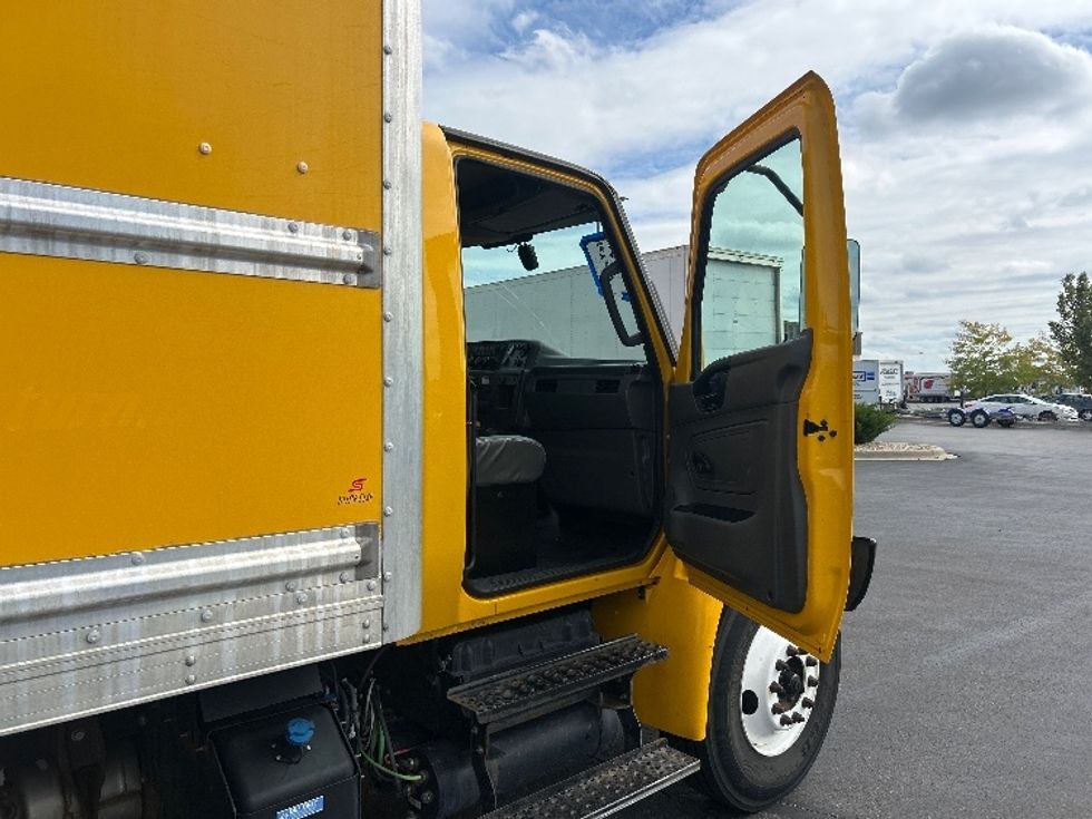 Medium Duty Box Truck-Light and Medium Duty Trucks-International-2021-MV607-Windsor-WI-224,345\n\t\tmiles-$ 40,000 - Image 20