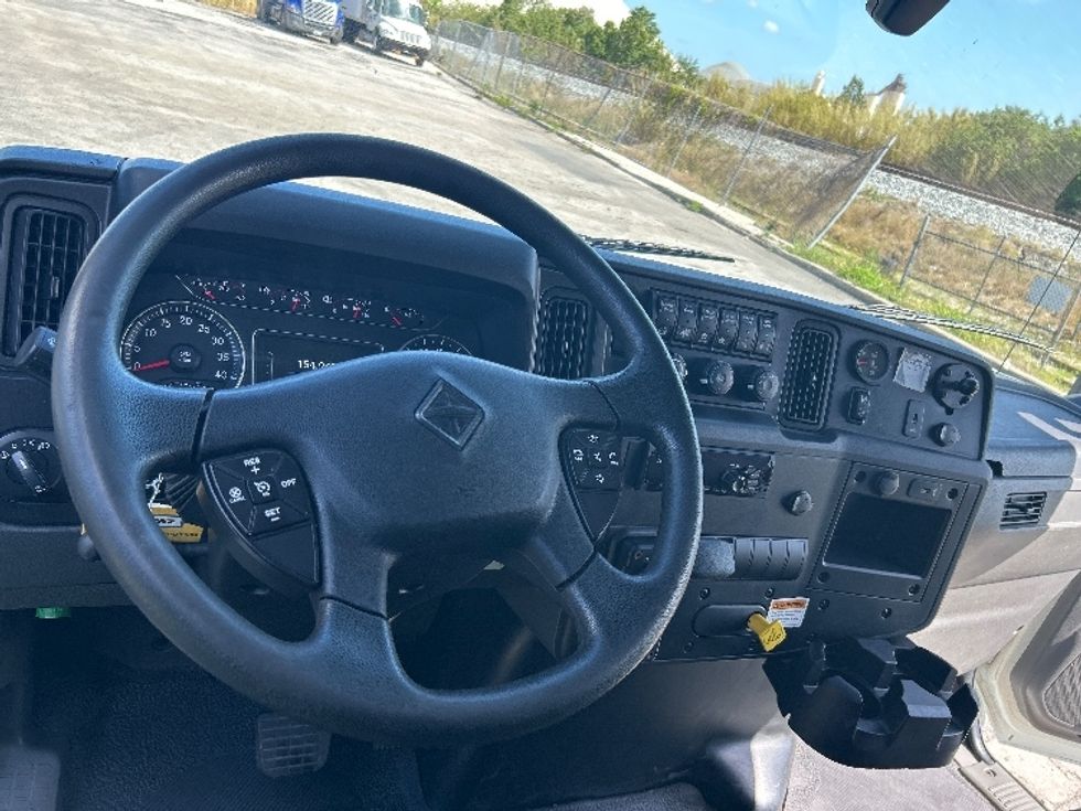 Medium Duty Box Truck-Light and Medium Duty Trucks-International-2021-MV607-Winter Haven-FL-154,944\n\t\tmiles-$ 61,250 - Image 18