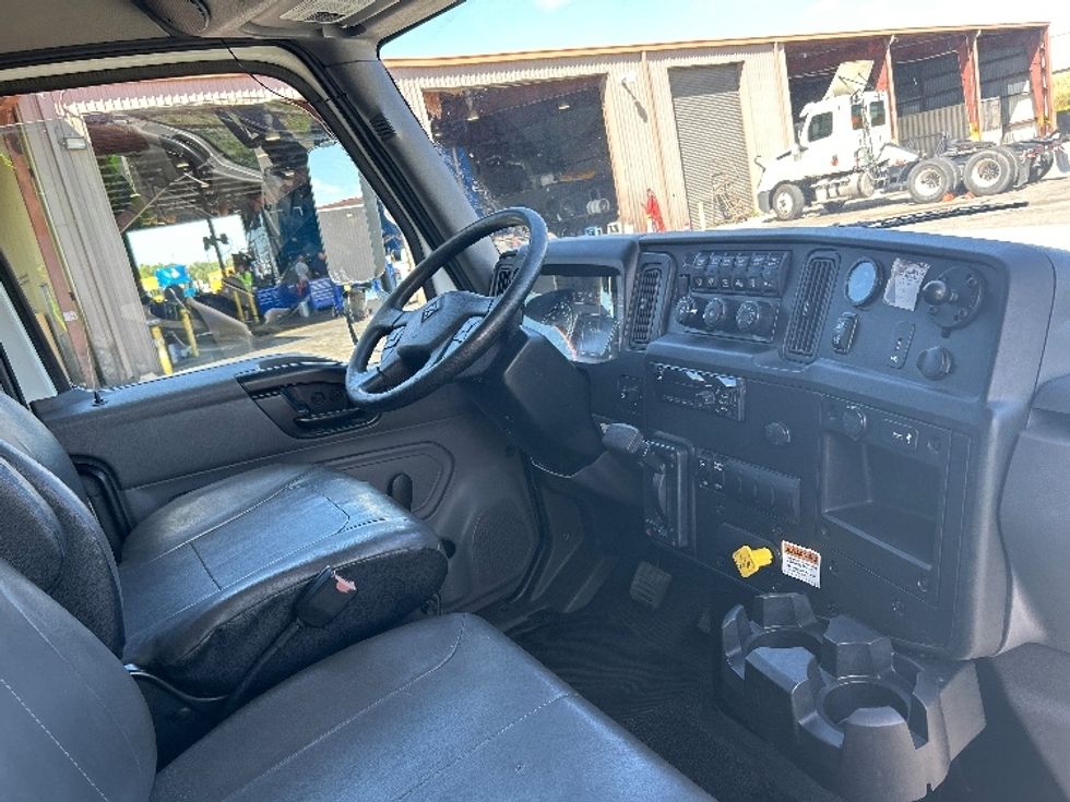 Medium Duty Box Truck-Light and Medium Duty Trucks-International-2021-MV607-Winter Haven-FL-154,944\n\t\tmiles-$ 61,250 - Image 22
