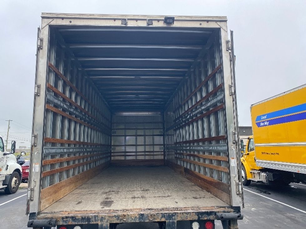 Medium Duty Box Truck-Light and Medium Duty Trucks-International-2021-MV607-York-PA-312,391\n\t\tmiles-$ 11,500 - Image 8