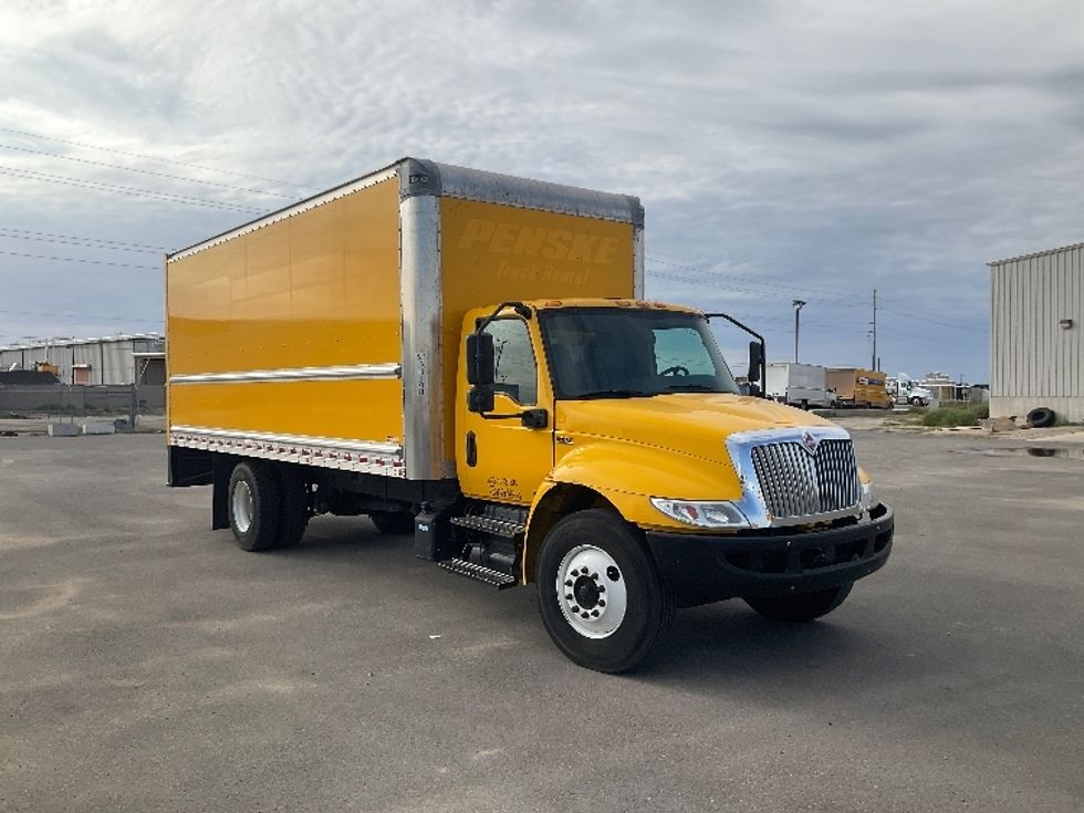 Medium Duty Box Truck-Light and Medium Duty Trucks-International-2021-MV607-Yuma-AZ-172,496\n\t\tmiles-$ 40,000 - Image 1