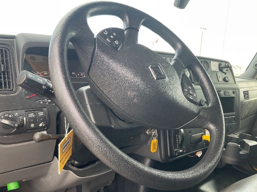 Medium Duty Box Truck-Light and Medium Duty Trucks-International-2021-MV607-Yuma-AZ-172,496\n\t\tmiles-$ 40,000 - Image 16