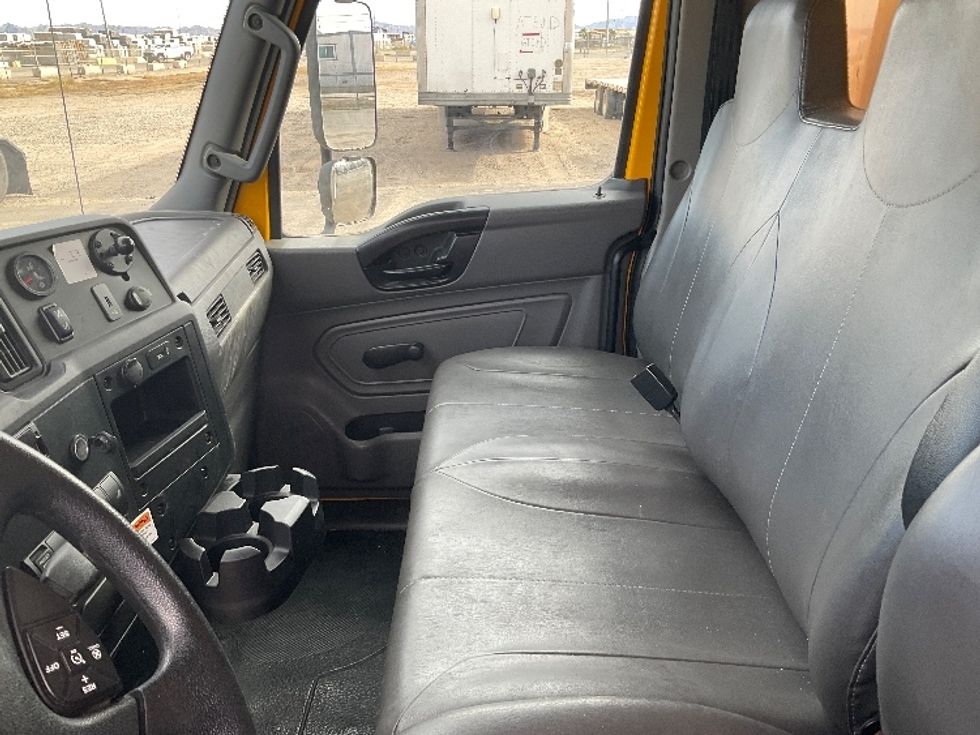 Medium Duty Box Truck-Light and Medium Duty Trucks-International-2021-MV607-Yuma-AZ-172,496\n\t\tmiles-$ 40,000 - Image 18