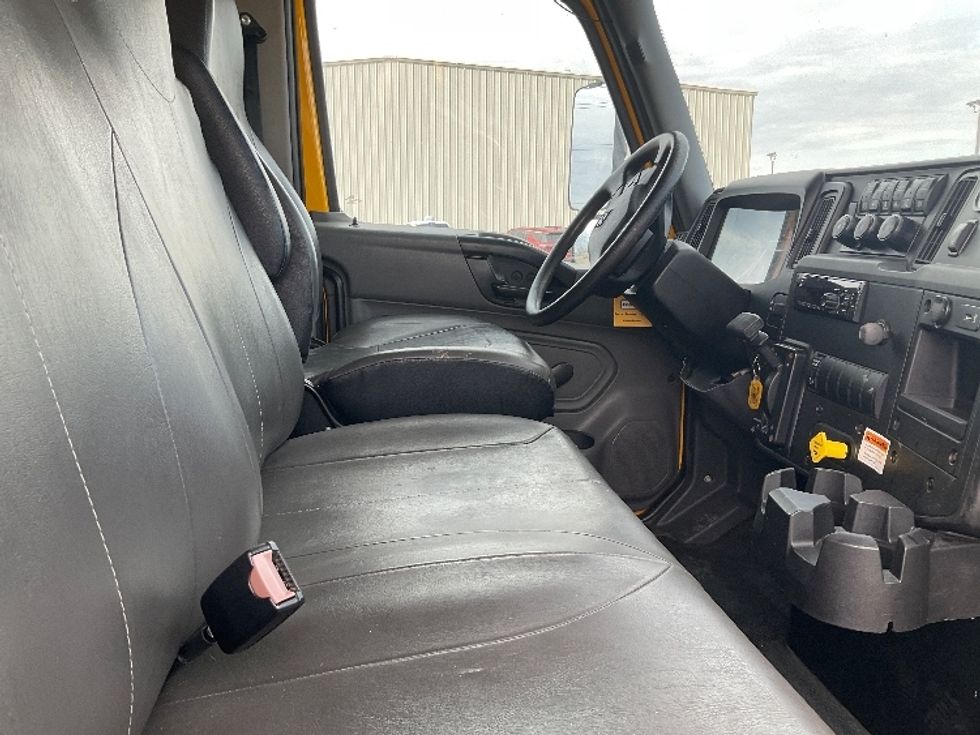 Medium Duty Box Truck-Light and Medium Duty Trucks-International-2021-MV607-Yuma-AZ-172,496\n\t\tmiles-$ 40,000 - Image 21