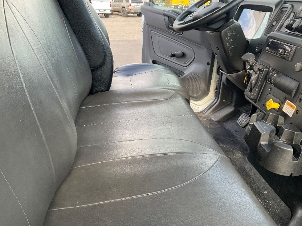 Medium Duty Box Truck-Light and Medium Duty Trucks-International-2021-MV607-Yuma-AZ-182,959\n\t\tmiles-$ 59,000 - Image 22