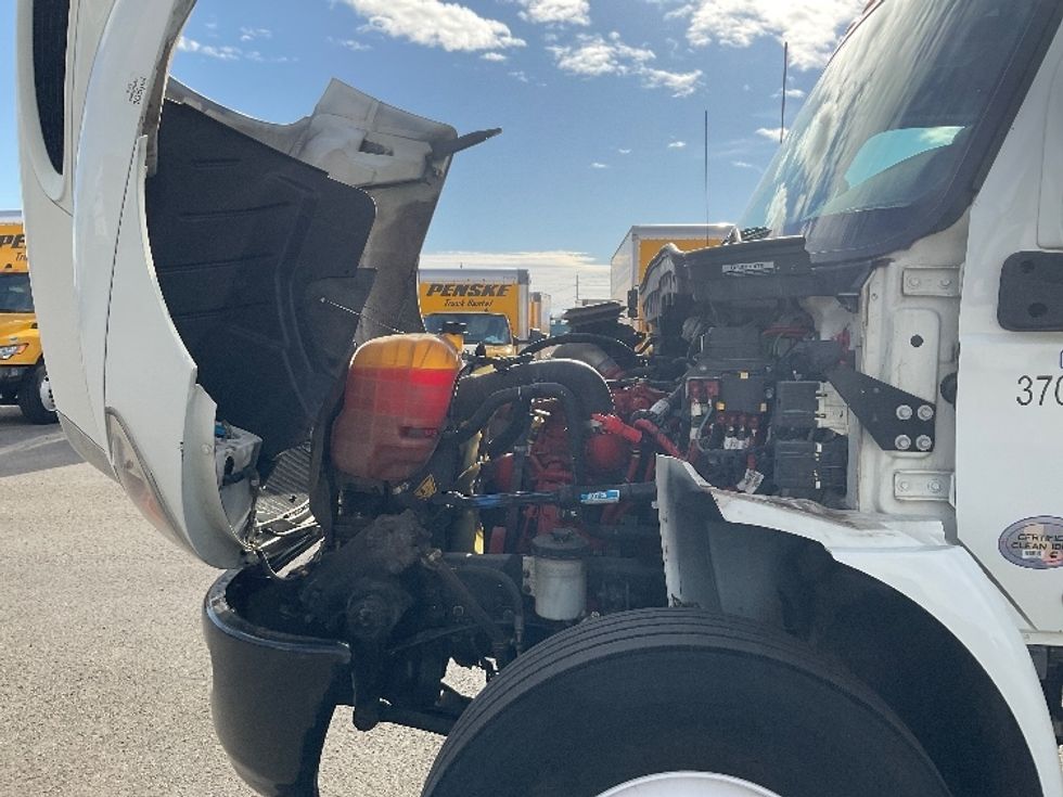 Medium Duty Box Truck-Light and Medium Duty Trucks-International-2021-MV607-Yuma-AZ-182,959\n\t\tmiles-$ 59,000 - Image 24