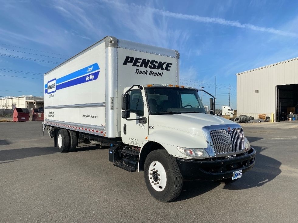 Medium Duty Box Truck-Light and Medium Duty Trucks-International-2021-MV607-Yuma-AZ-192,719\n\t\tmiles-$ 51,000 - Image 1