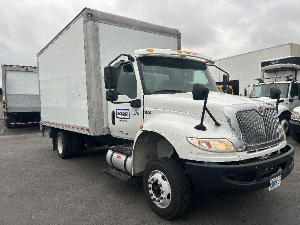 Medium Duty Box Truck-Light and Medium Duty Trucks-International-2021-MV607LP-City Of Industry-CA-82,328\n\t\tmiles-$ 58,750 - Image 1