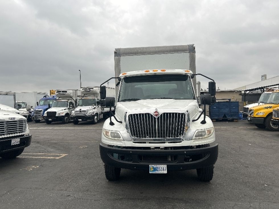 Medium Duty Box Truck-Light and Medium Duty Trucks-International-2021-MV607LP-City Of Industry-CA-82,328\n\t\tmiles-$ 58,750 - Image 2