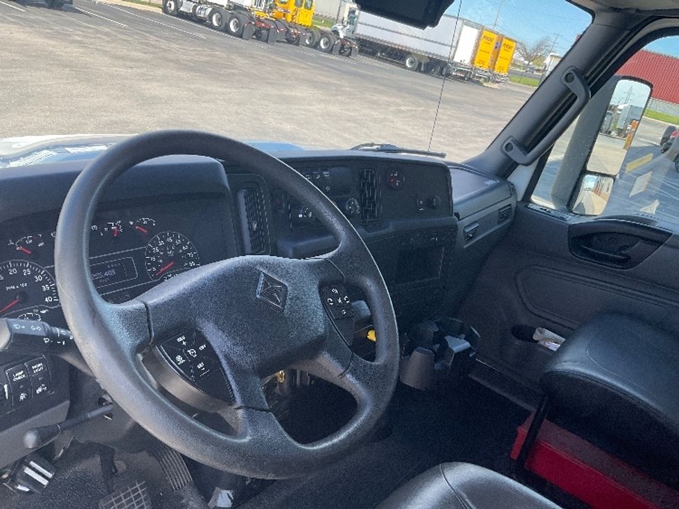 Medium Duty Box Truck-Light and Medium Duty Trucks-International-2021-MV607LP-Milwaukee-WI-255,405\n\t\tmiles-$ 29,500 - Image 16