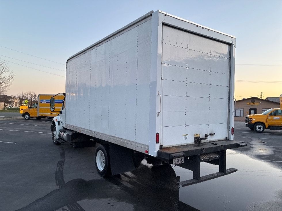 Medium Duty Box Truck-Light and Medium Duty Trucks-International-2021-MV607LP-West Sacramento-CA-441,700\n\t\tmiles-$ 22,750 - Image 6