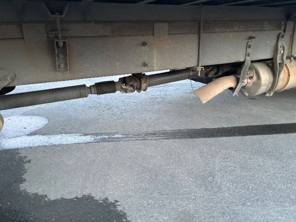 Medium Duty Box Truck-Light and Medium Duty Trucks-International-2021-MV607LP-West Sacramento-CA-441,700\n\t\tmiles-$ 22,750 - Image 13