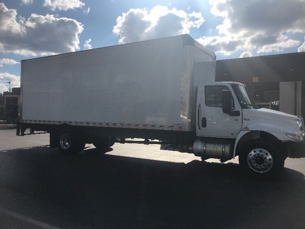 Medium Duty Box Truck-Light and Medium Duty Trucks-International-2022-MV607-Akron-OH-164,809\n\t\tmiles-$ 52,750 - Image 14