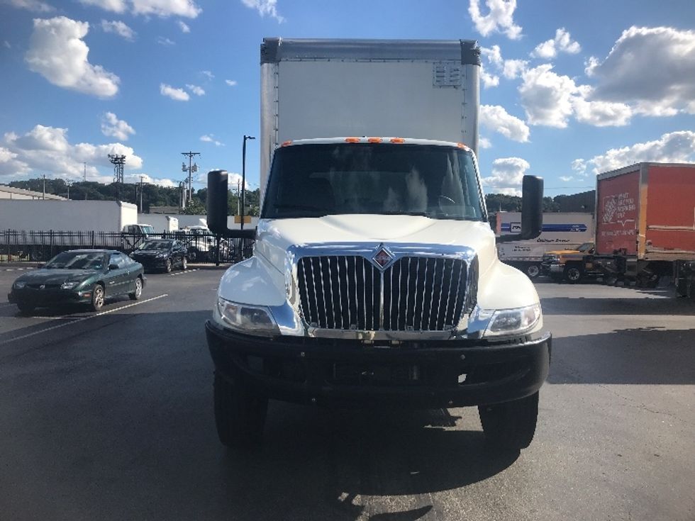 Medium Duty Box Truck-Light and Medium Duty Trucks-International-2022-MV607-Akron-OH-164,809\n\t\tmiles-$ 52,750 - Image 2