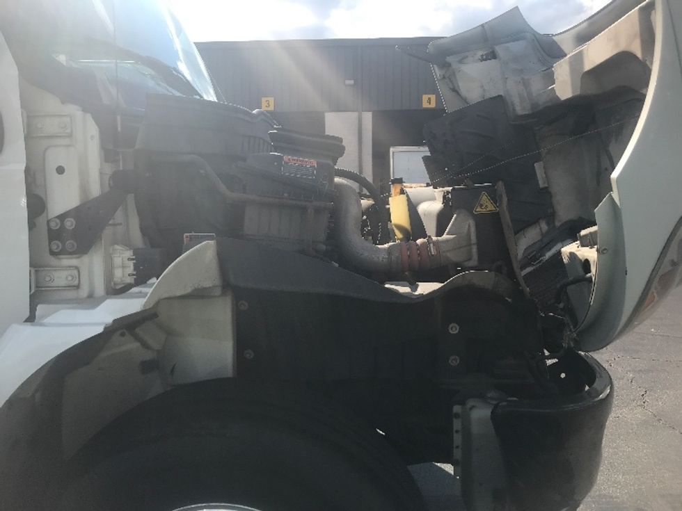 Medium Duty Box Truck-Light and Medium Duty Trucks-International-2022-MV607-Akron-OH-164,809\n\t\tmiles-$ 52,750 - Image 22