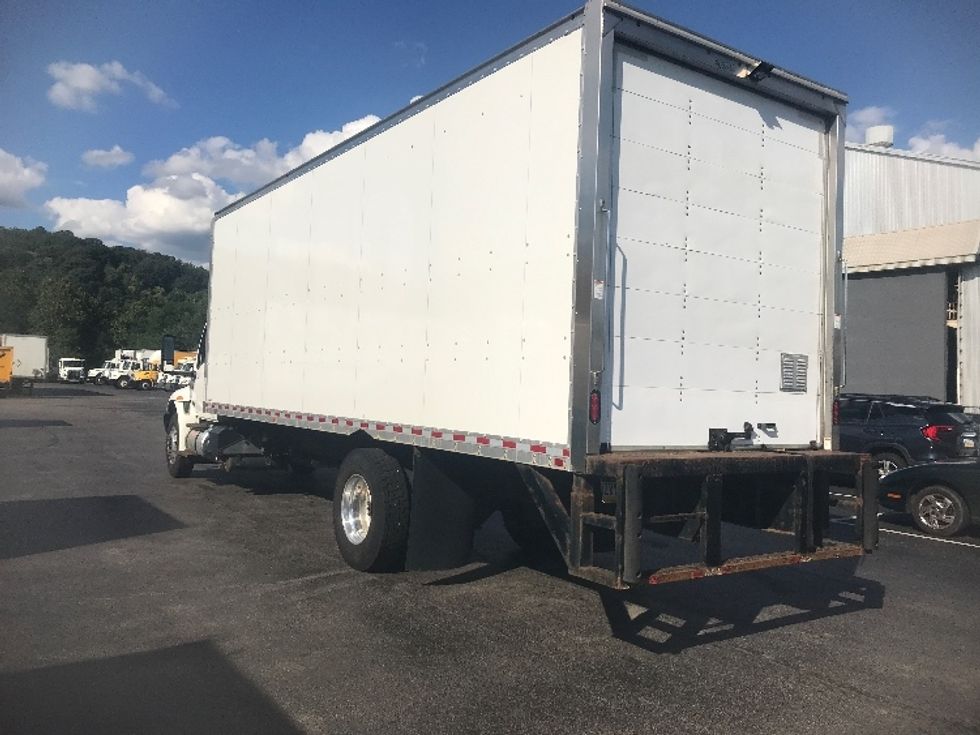 Medium Duty Box Truck-Light and Medium Duty Trucks-International-2022-MV607-Akron-OH-164,809\n\t\tmiles-$ 52,750 - Image 6