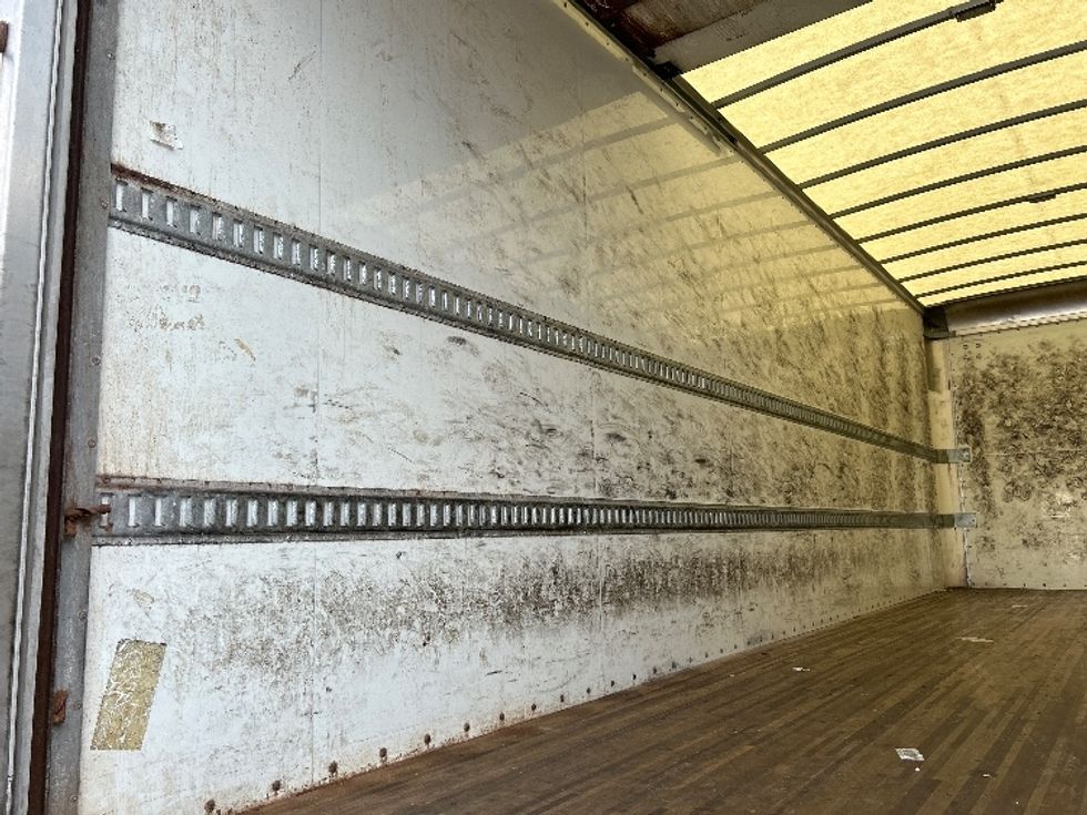 Medium Duty Box Truck-Light and Medium Duty Trucks-International-2022-MV607-Akron-OH-181,932\n\t\tmiles-$ 45,000 - Image 11