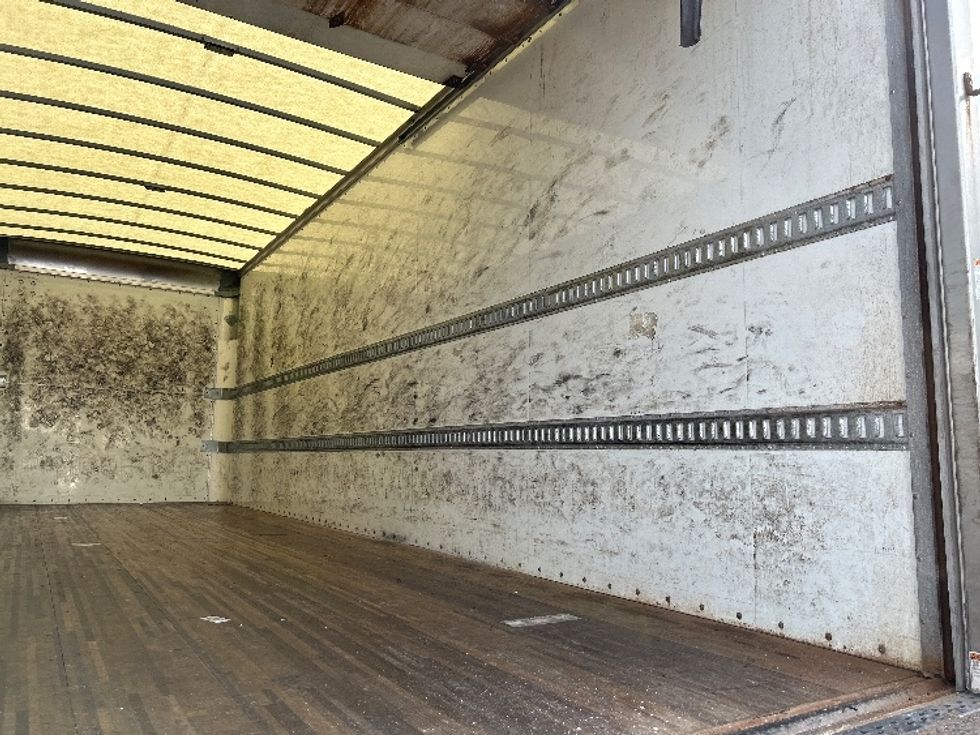 Medium Duty Box Truck-Light and Medium Duty Trucks-International-2022-MV607-Akron-OH-181,932\n\t\tmiles-$ 45,000 - Image 12