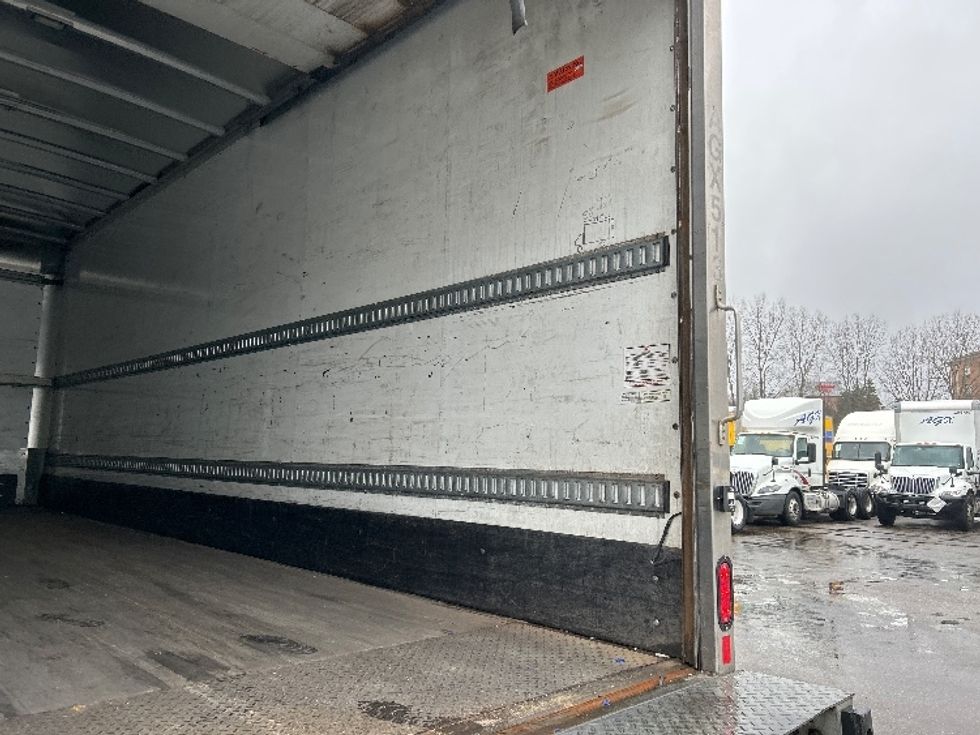 Medium Duty Box Truck-Light and Medium Duty Trucks-International-2022-MV607-Akron-OH-185,652\n\t\tmiles-$ 53,000 - Image 12