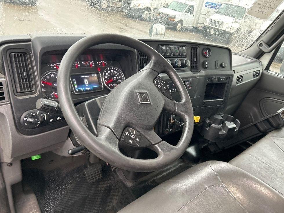 Medium Duty Box Truck-Light and Medium Duty Trucks-International-2022-MV607-Akron-OH-185,652\n\t\tmiles-$ 53,000 - Image 14